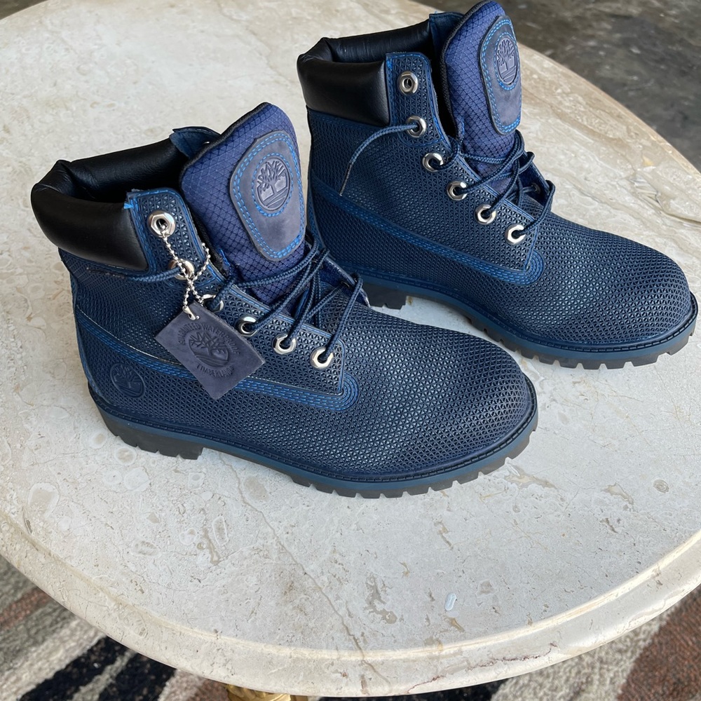 TIMBERLAND Boy's Classic 6 Inch Waterproof Boot Size 7